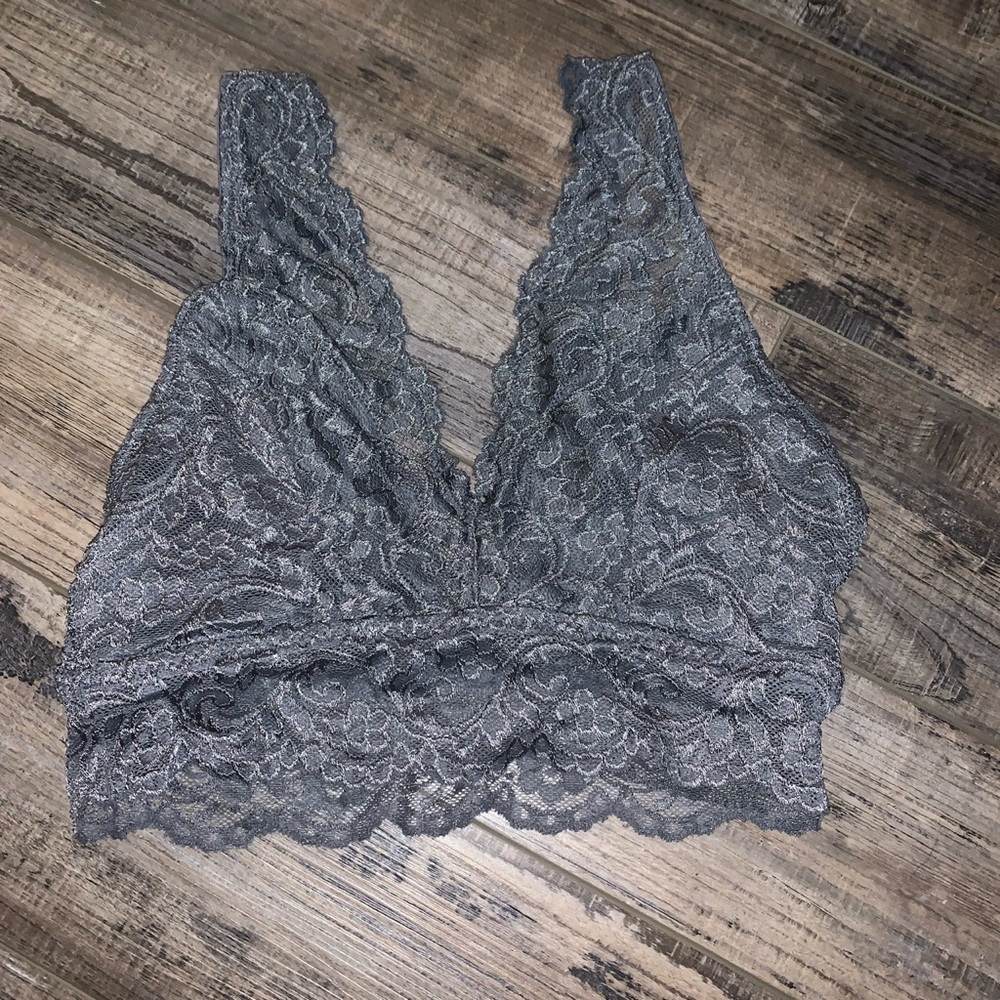 Gray lacy bralette from Smart and Sexy Size: M